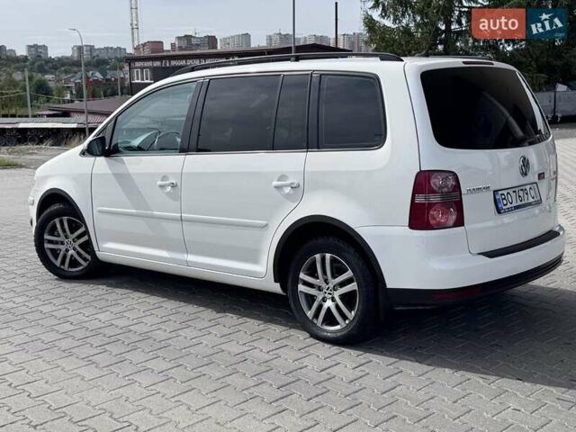 Білий Фольксваген Туран, об'ємом двигуна 1.4 л та пробігом 282 тис. км за 5700 $, фото 25 на Automoto.ua