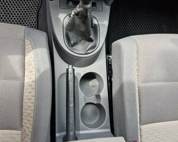 Белый Фольксваген Туран, объемом двигателя 1.39 л и пробегом 408 тыс. км за 5699 $, фото 14 на Automoto.ua