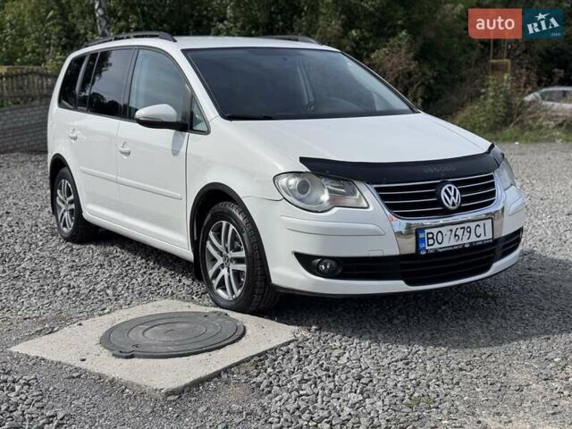 Білий Фольксваген Туран, об'ємом двигуна 1.4 л та пробігом 282 тис. км за 5700 $, фото 77 на Automoto.ua