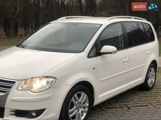 Білий Фольксваген Туран, об'ємом двигуна 1.4 л та пробігом 230 тис. км за 7000 $, фото 7 на Automoto.ua
