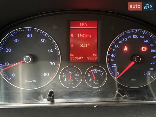 Білий Фольксваген Туран, об'ємом двигуна 1.4 л та пробігом 230 тис. км за 7000 $, фото 15 на Automoto.ua