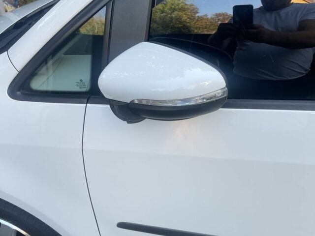 Білий Фольксваген Туран, об'ємом двигуна 1.4 л та пробігом 198 тис. км за 9199 $, фото 6 на Automoto.ua