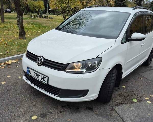 Білий Фольксваген Туран, об'ємом двигуна 1.4 л та пробігом 285 тис. км за 6000 $, фото 1 на Automoto.ua