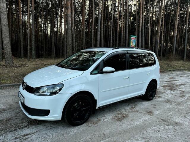 Білий Фольксваген Туран, об'ємом двигуна 1.4 л та пробігом 275 тис. км за 7500 $, фото 16 на Automoto.ua