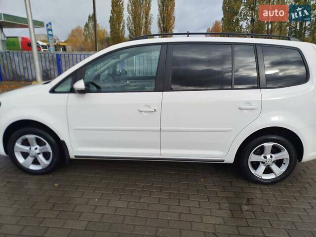 Білий Фольксваген Туран, об'ємом двигуна 1.4 л та пробігом 238 тис. км за 8800 $, фото 7 на Automoto.ua