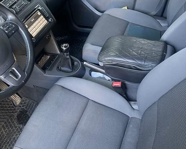 Білий Фольксваген Туран, об'ємом двигуна 1.4 л та пробігом 198 тис. км за 9199 $, фото 12 на Automoto.ua