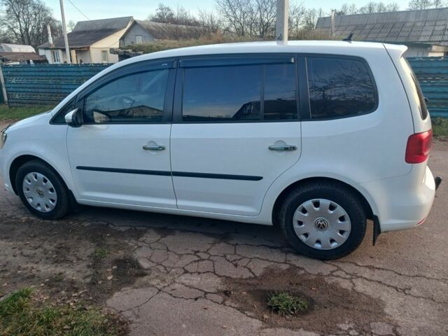 Білий Фольксваген Туран, об'ємом двигуна 1.6 л та пробігом 255 тис. км за 9300 $, фото 3 на Automoto.ua