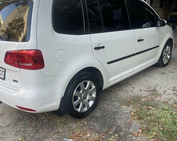 Білий Фольксваген Туран, об'ємом двигуна 1.4 л та пробігом 198 тис. км за 9199 $, фото 15 на Automoto.ua