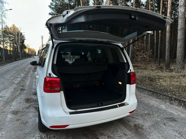 Білий Фольксваген Туран, об'ємом двигуна 1.4 л та пробігом 275 тис. км за 7500 $, фото 15 на Automoto.ua