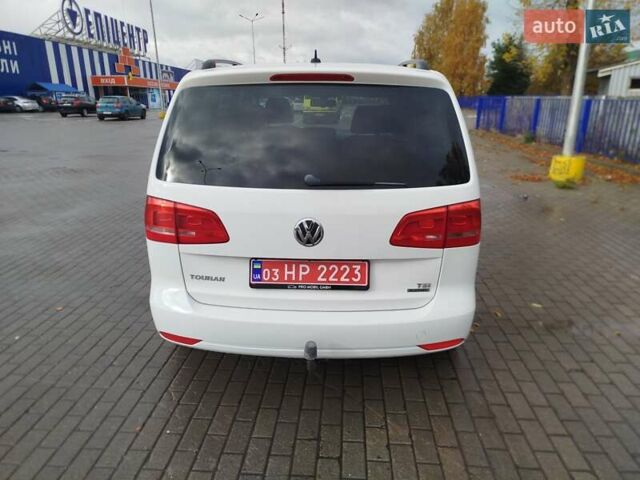 Білий Фольксваген Туран, об'ємом двигуна 1.4 л та пробігом 238 тис. км за 8800 $, фото 5 на Automoto.ua