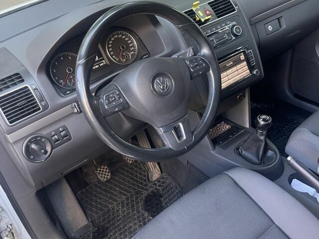 Білий Фольксваген Туран, об'ємом двигуна 1.4 л та пробігом 198 тис. км за 9199 $, фото 12 на Automoto.ua