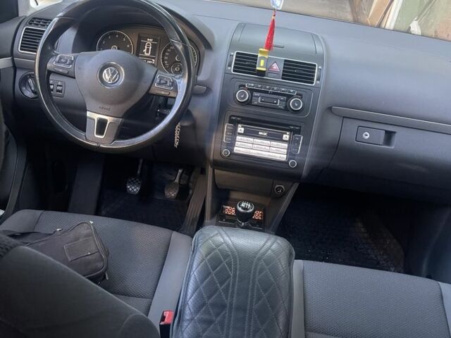 Білий Фольксваген Туран, об'ємом двигуна 1.4 л та пробігом 198 тис. км за 9199 $, фото 15 на Automoto.ua