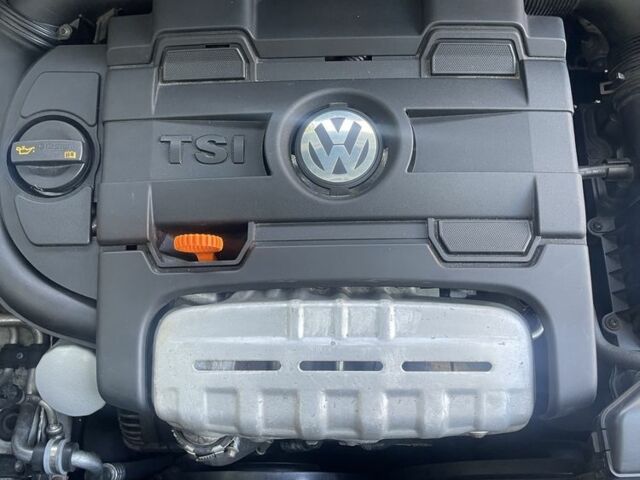 Білий Фольксваген Туран, об'ємом двигуна 1.4 л та пробігом 198 тис. км за 9199 $, фото 4 на Automoto.ua