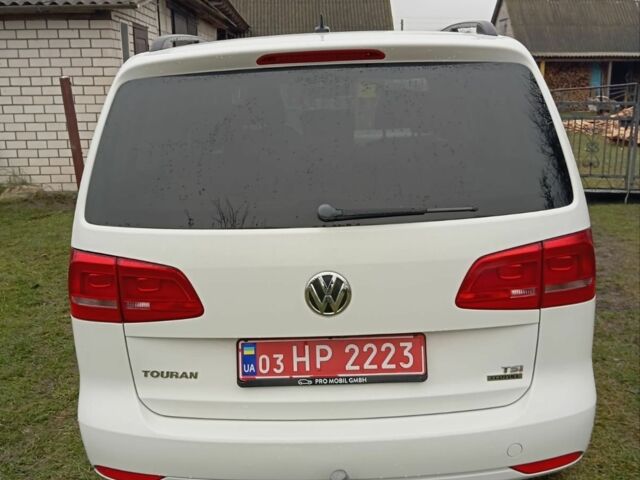 Белый Фольксваген Туран, объемом двигателя 1.4 л и пробегом 238 тыс. км за 8600 $, фото 5 на Automoto.ua