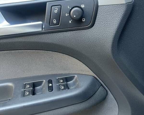 Білий Фольксваген Туран, об'ємом двигуна 1.4 л та пробігом 198 тис. км за 9199 $, фото 9 на Automoto.ua