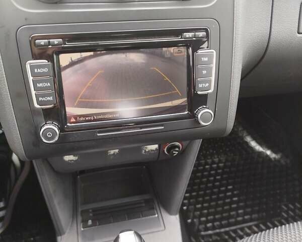 Білий Фольксваген Туран, об'ємом двигуна 1.4 л та пробігом 238 тис. км за 8800 $, фото 18 на Automoto.ua