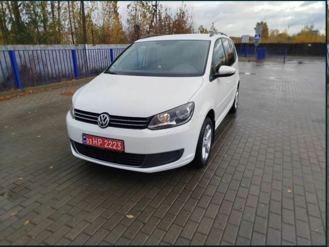 Белый Фольксваген Туран, объемом двигателя 1.4 л и пробегом 238 тыс. км за 8600 $, фото 2 на Automoto.ua