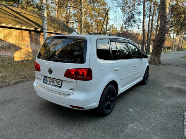 Білий Фольксваген Туран, об'ємом двигуна 1.4 л та пробігом 275 тис. км за 7500 $, фото 21 на Automoto.ua