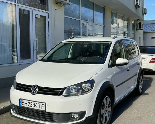 Белый Фольксваген Туран, объемом двигателя 1.4 л и пробегом 180 тыс. км за 9450 $, фото 13 на Automoto.ua