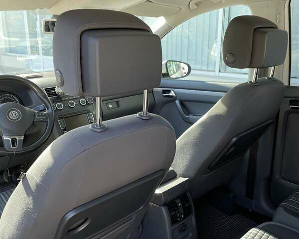 Белый Фольксваген Туран, объемом двигателя 1.4 л и пробегом 180 тыс. км за 9450 $, фото 17 на Automoto.ua