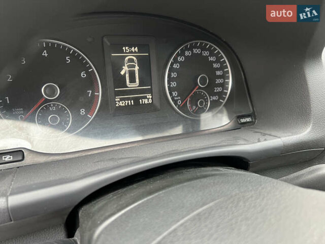 Белый Фольксваген Туран, объемом двигателя 1.4 л и пробегом 243 тыс. км за 8300 $, фото 23 на Automoto.ua