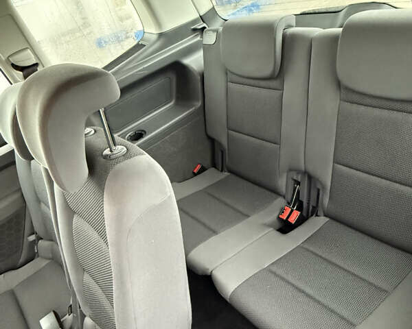 Белый Фольксваген Туран, объемом двигателя 1.39 л и пробегом 221 тыс. км за 9499 $, фото 28 на Automoto.ua