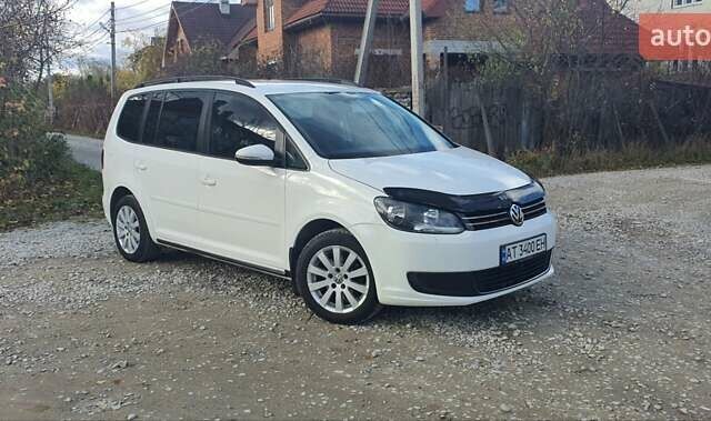 Білий Фольксваген Туран, об'ємом двигуна 1.6 л та пробігом 270 тис. км за 9450 $, фото 8 на Automoto.ua