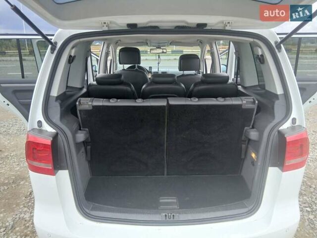 Белый Фольксваген Туран, объемом двигателя 1.97 л и пробегом 350 тыс. км за 8550 $, фото 16 на Automoto.ua