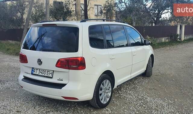 Білий Фольксваген Туран, об'ємом двигуна 1.6 л та пробігом 270 тис. км за 9450 $, фото 12 на Automoto.ua