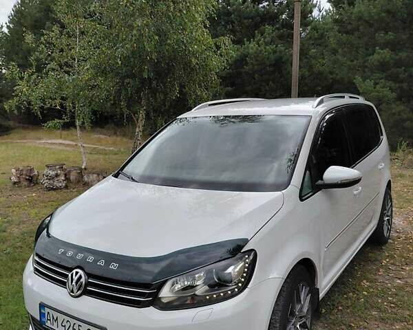 Білий Фольксваген Туран, об'ємом двигуна 1.97 л та пробігом 340 тис. км за 11000 $, фото 2 на Automoto.ua