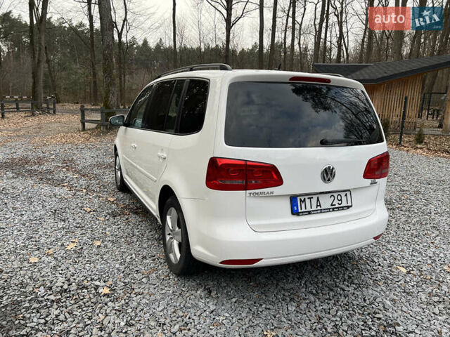 Белый Фольксваген Туран, объемом двигателя 1.4 л и пробегом 243 тыс. км за 8300 $, фото 16 на Automoto.ua