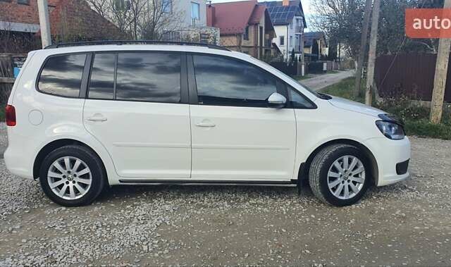 Білий Фольксваген Туран, об'ємом двигуна 1.6 л та пробігом 270 тис. км за 9450 $, фото 6 на Automoto.ua