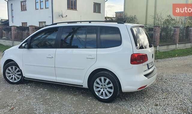 Білий Фольксваген Туран, об'ємом двигуна 1.6 л та пробігом 270 тис. км за 9450 $, фото 14 на Automoto.ua