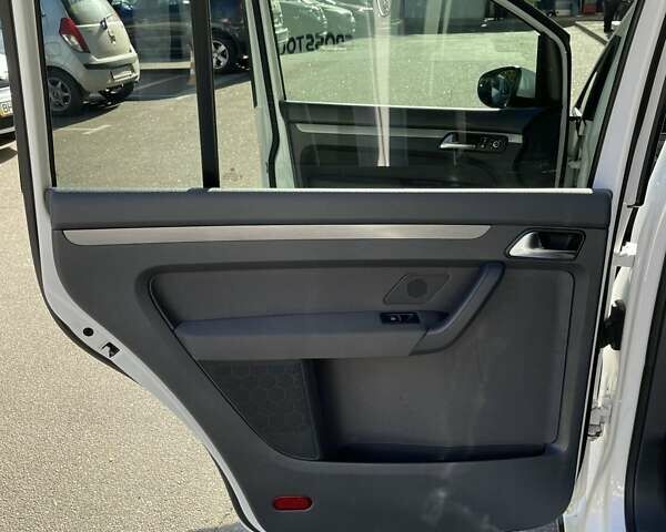 Белый Фольксваген Туран, объемом двигателя 1.4 л и пробегом 180 тыс. км за 9450 $, фото 15 на Automoto.ua