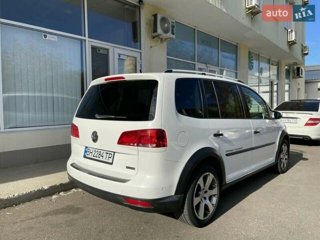 Белый Фольксваген Туран, объемом двигателя 1.4 л и пробегом 180 тыс. км за 9450 $, фото 4 на Automoto.ua