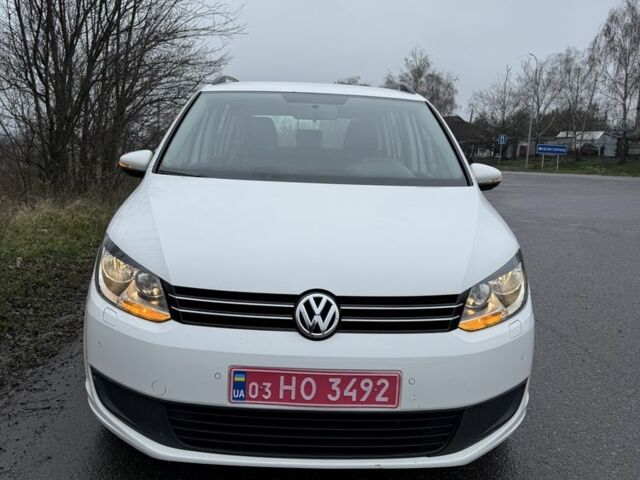 Белый Фольксваген Туран, объемом двигателя 1.4 л и пробегом 223 тыс. км за 9499 $, фото 2 на Automoto.ua