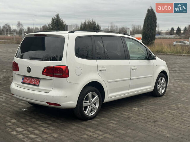 Білий Фольксваген Туран, об'ємом двигуна 2 л та пробігом 251 тис. км за 12300 $, фото 4 на Automoto.ua
