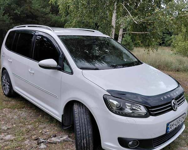Білий Фольксваген Туран, об'ємом двигуна 1.97 л та пробігом 340 тис. км за 11000 $, фото 3 на Automoto.ua