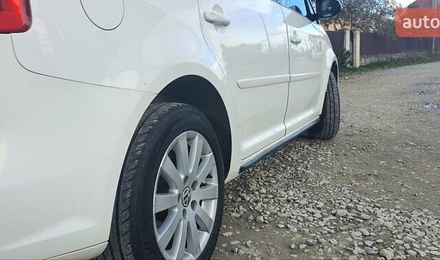 Білий Фольксваген Туран, об'ємом двигуна 1.6 л та пробігом 270 тис. км за 9450 $, фото 23 на Automoto.ua
