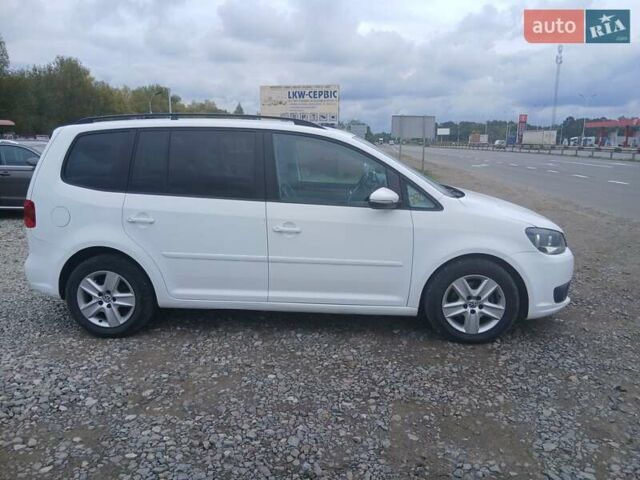 Белый Фольксваген Туран, объемом двигателя 1.97 л и пробегом 350 тыс. км за 8550 $, фото 5 на Automoto.ua