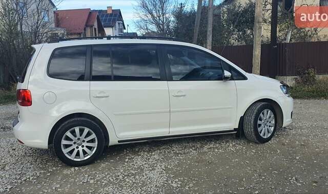 Білий Фольксваген Туран, об'ємом двигуна 1.6 л та пробігом 270 тис. км за 9450 $, фото 3 на Automoto.ua