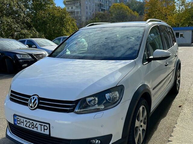Білий Фольксваген Туран, об'ємом двигуна 1.4 л та пробігом 178 тис. км за 11400 $, фото 1 на Automoto.ua
