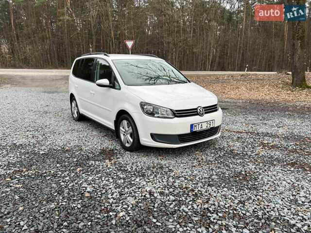 Белый Фольксваген Туран, объемом двигателя 1.4 л и пробегом 243 тыс. км за 8300 $, фото 10 на Automoto.ua