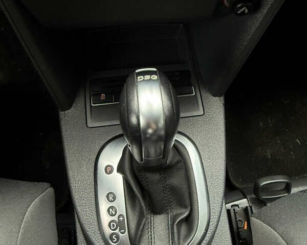 Белый Фольксваген Туран, объемом двигателя 1.39 л и пробегом 221 тыс. км за 9499 $, фото 19 на Automoto.ua