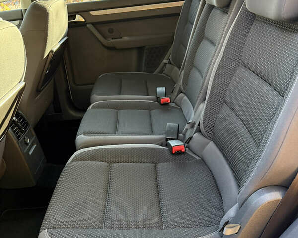 Белый Фольксваген Туран, объемом двигателя 1.4 л и пробегом 161 тыс. км за 11900 $, фото 30 на Automoto.ua