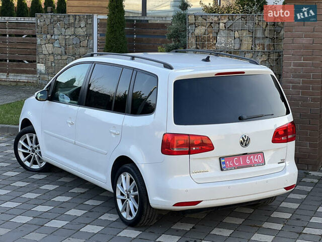 Белый Фольксваген Туран, объемом двигателя 1.4 л и пробегом 130 тыс. км за 9000 $, фото 14 на Automoto.ua