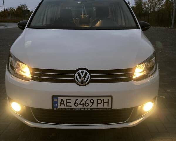 Белый Фольксваген Туран, объемом двигателя 2 л и пробегом 351 тыс. км за 10000 $, фото 15 на Automoto.ua