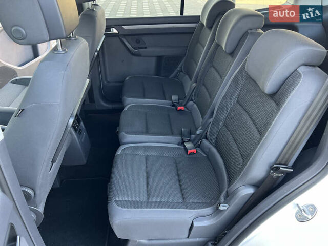 Белый Фольксваген Туран, объемом двигателя 1.4 л и пробегом 130 тыс. км за 9000 $, фото 24 на Automoto.ua