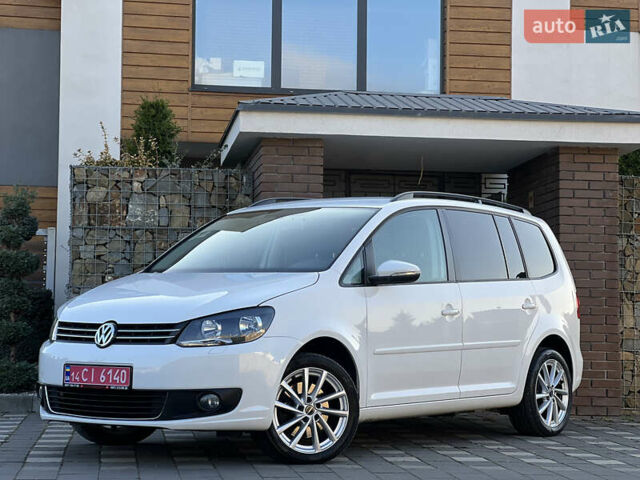 Белый Фольксваген Туран, объемом двигателя 1.4 л и пробегом 130 тыс. км за 9000 $, фото 2 на Automoto.ua