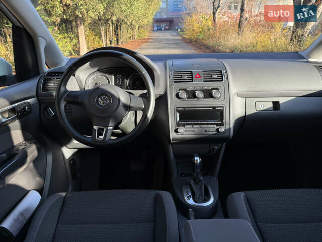 Белый Фольксваген Туран, объемом двигателя 1.4 л и пробегом 161 тыс. км за 11900 $, фото 26 на Automoto.ua
